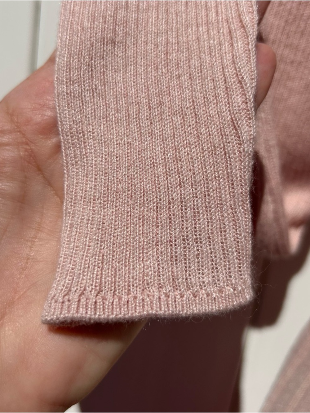 White House Black Market Lightweight Ribbed Cashmere Blend Rose Mockneck MED NWT - Picture 9 of 12